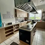 Dom Sofiia Hostel *